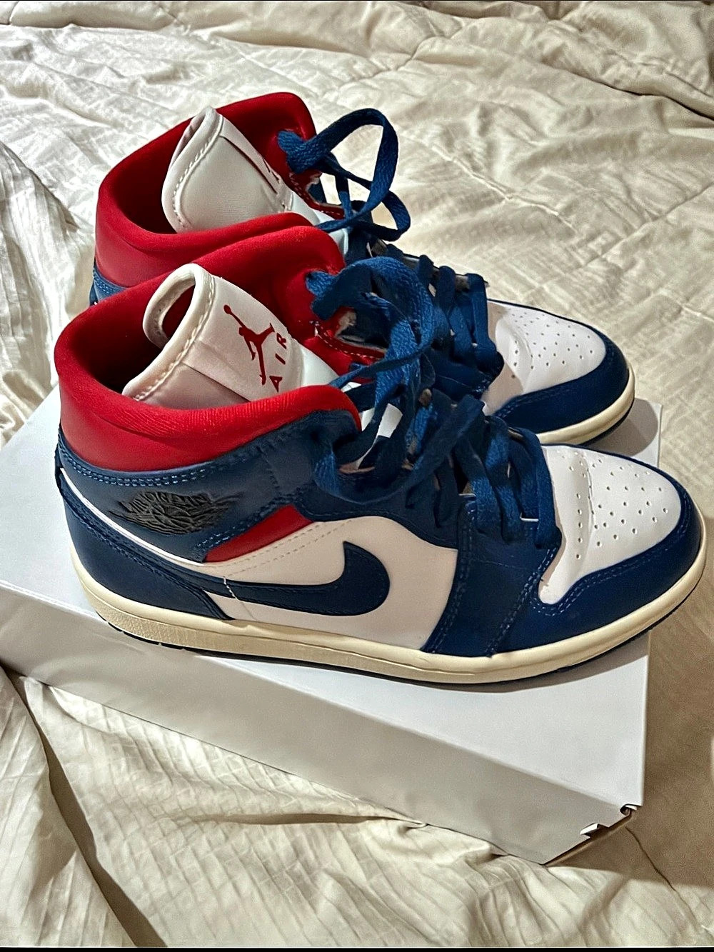 Nike Air Jordan 1 Retro High OG High Top Sneakers Blue & Red US 7 Like New
